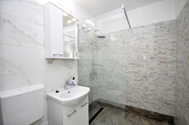 Crangasi, bd. Constructorilor, 10 min. metrou, apartament 2 camere mobilat